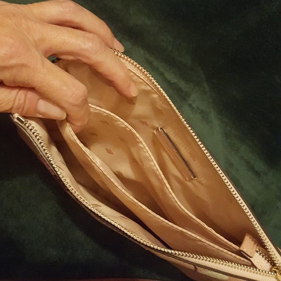 kate spade crossbody bag - Picture 3 of 7